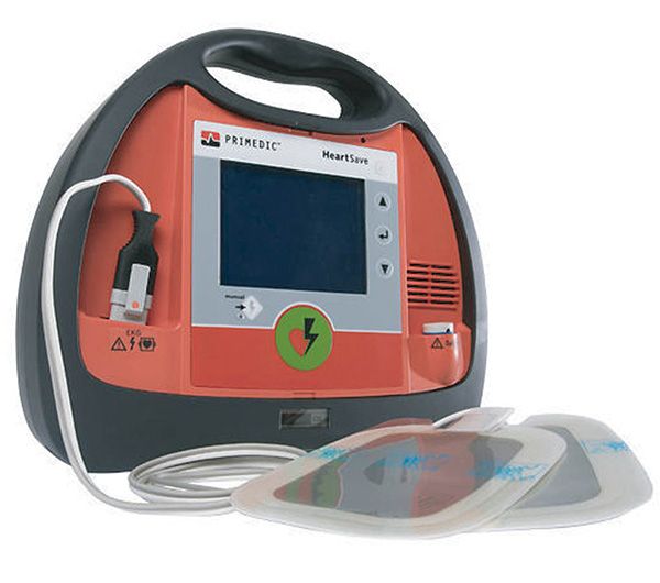 AED и AED-M Автоматические внешние дефибрилляторы серии HeartSave AED и AED-M Автоматические внешние дефибрилляторы серии HeartSave
